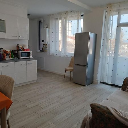 Apartament 2 Camere, Bloc Nou, Langa Promenada Moll, Capacitate 4 Persoane Craiova Exterior photo